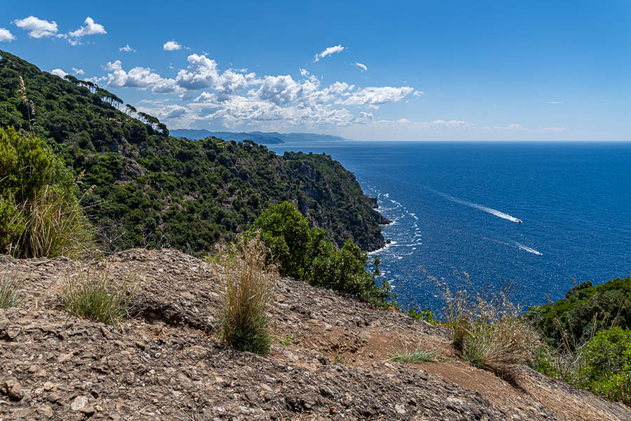 Presqu'île de Portofino, vue sud vers les Cinque Terre