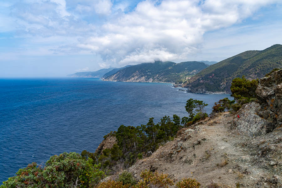 Salto della Lepre : vue nord vers Framura