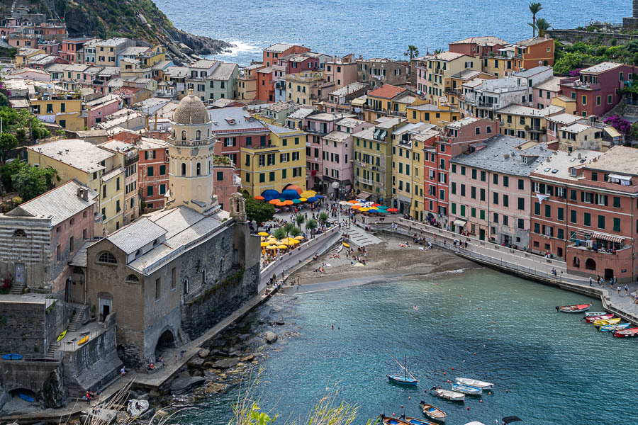 Vernazza : église et port