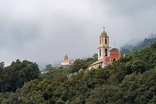 Reggimonti et église San Giorgio