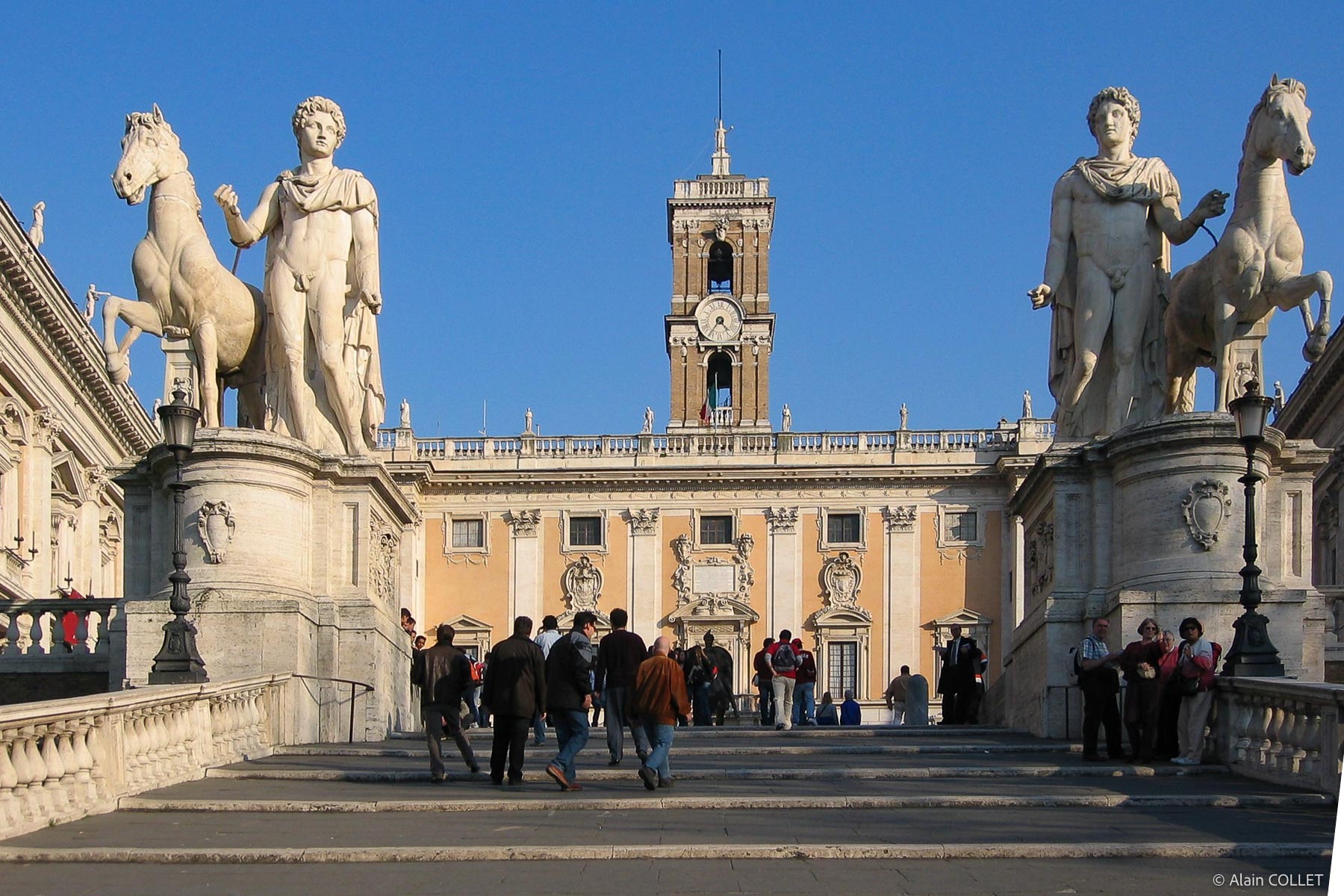 Rome, place du Capitole les Dioscures Castor et Pollux et le palais