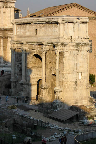 Forum, arc de Septime Sévère (203)