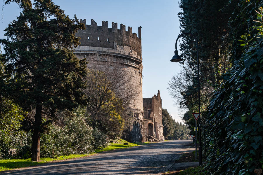 Via Appia Antica : tombeau de Cæcilia Metella