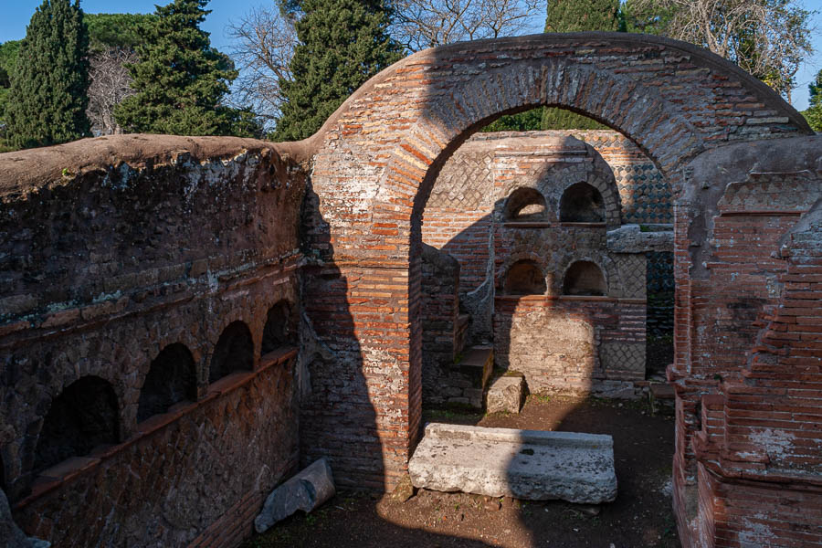Ostia Antica : nécropole, columbarium