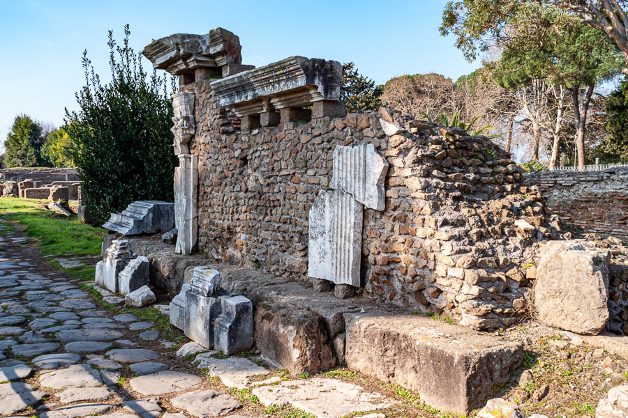 Ostia Antica : porte romaine