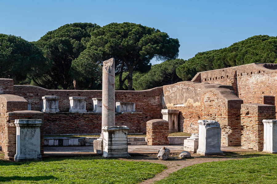 Ostia Antica : thermes de Neptune, caserne des Vigiles