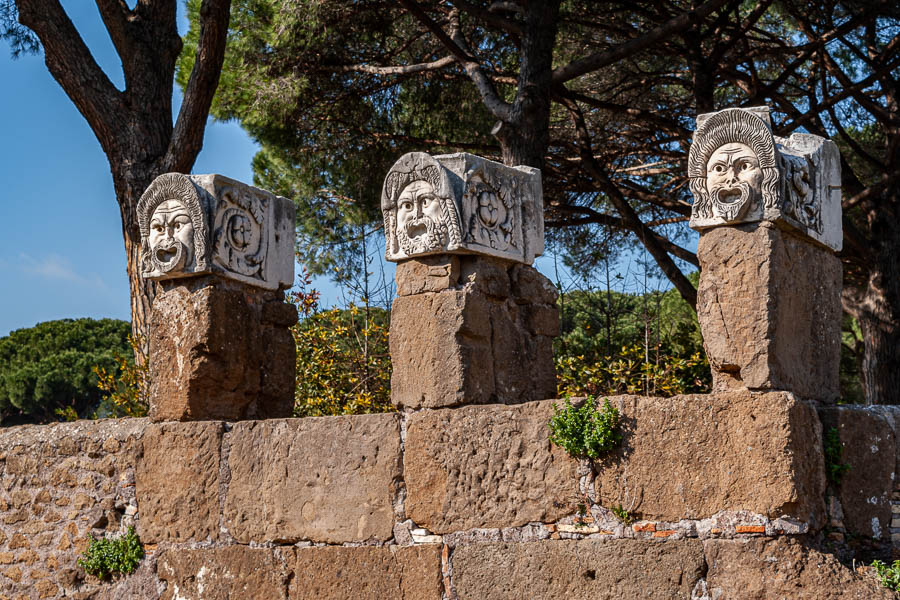 Ostia Antica : théâtre