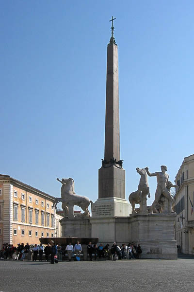 obélisque du Quirinal et statues de Castor et Pollux