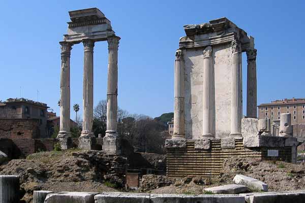 Forum : temple de Castor et Pollux (12 av. J.C.) et temple de Vesta (IIIe)