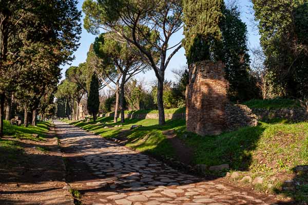 Via Appia Antica : tombe de Sénèque
