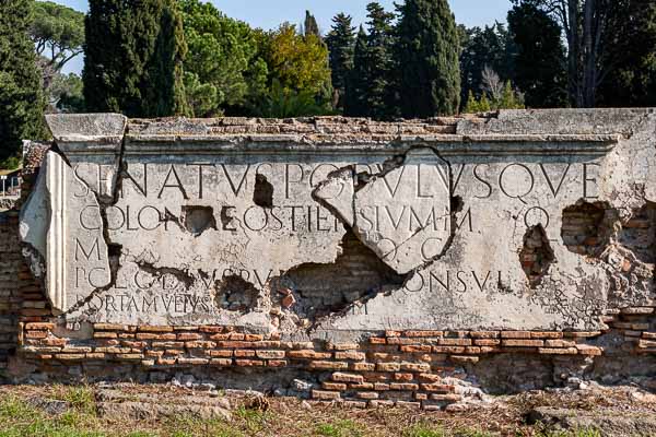 Ostia Antica : porte romaine
