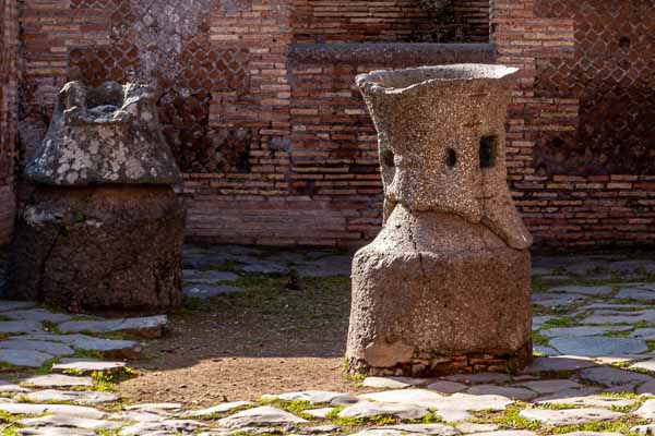 Ostia Antica : moulins