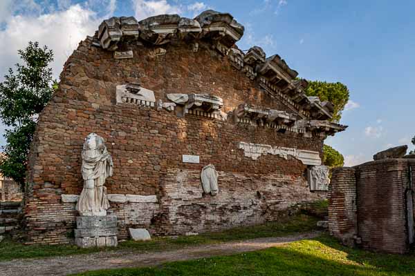 Ostia Antica : temple de Rome et d'Auguste