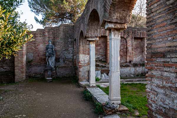 Ostia Antica : maison de Fortuna Annonaria