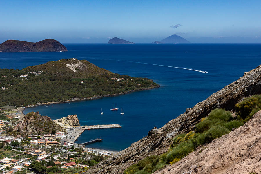 Port de Vulcano, Panarea et Stromboli