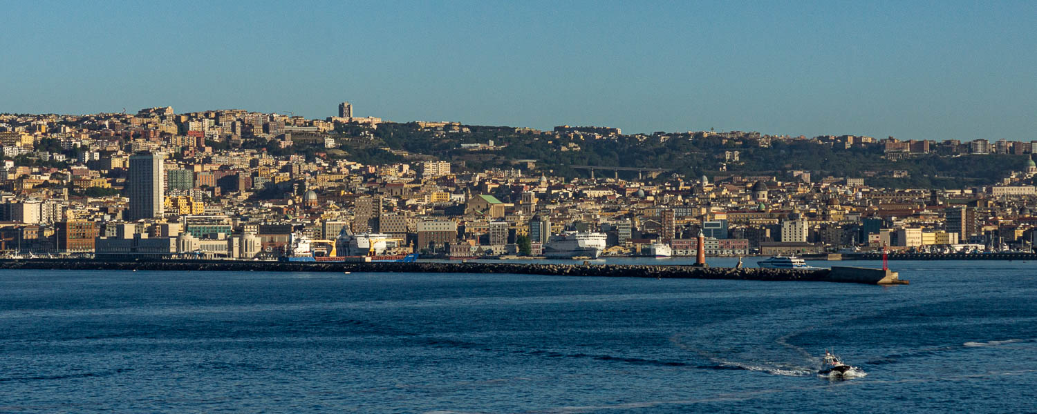 Port de Naples