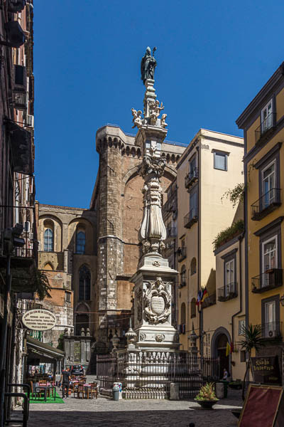 Naples : obélisque de San Gennaro