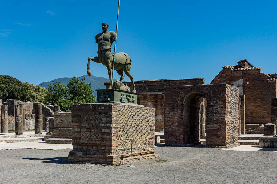 Pompéi, forum : centaure