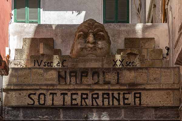 Naples souterraine