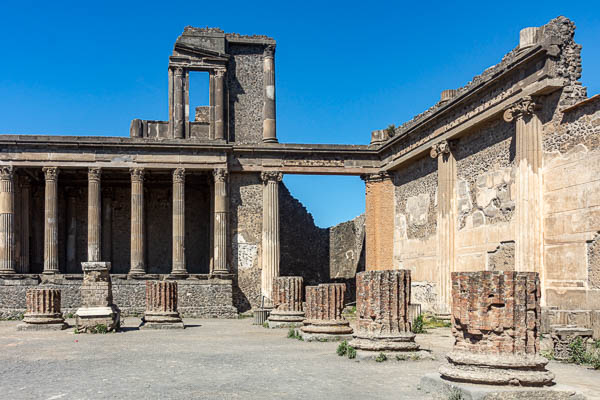 Pompéi : basilique