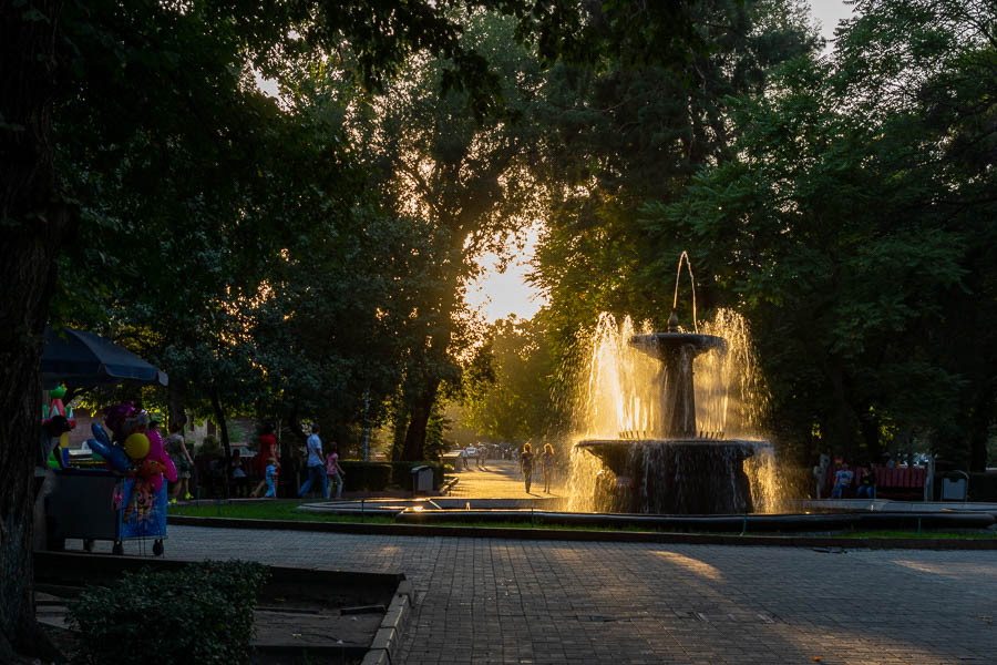 Bichkek : parc central, fontaine