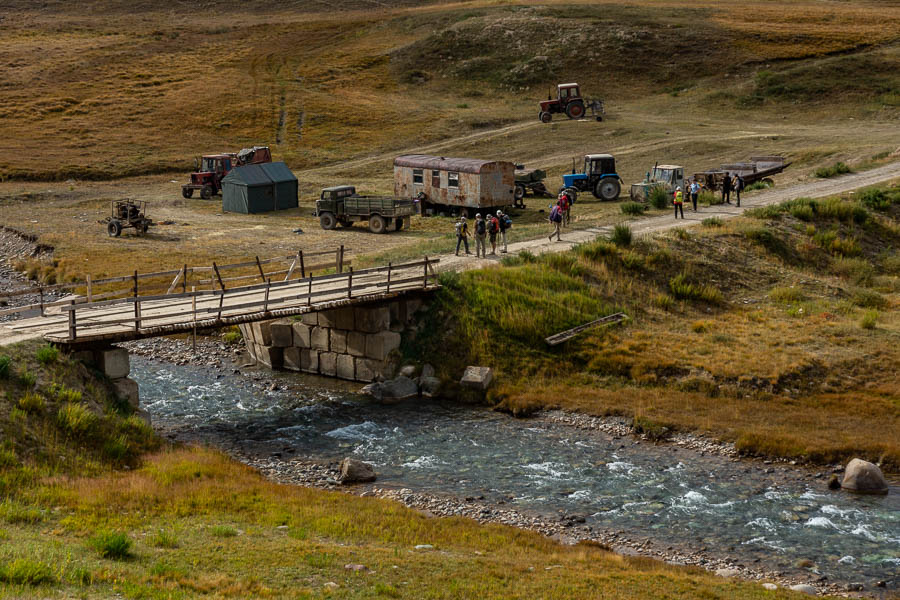 Pont et campement