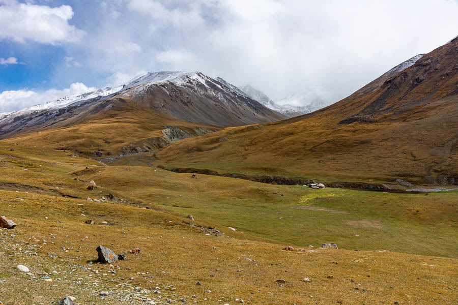 Vallée et campement