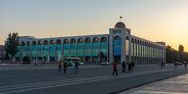 Bichkek : place Ala-Too