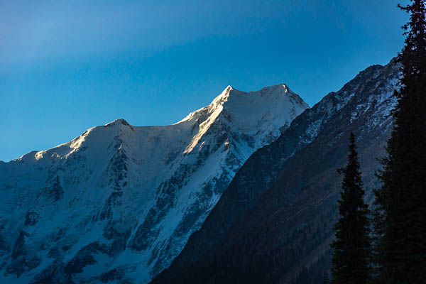 Oguz-Bashi, 5168 m