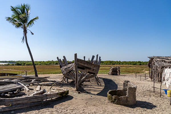 Village de pêcheurs de Betania : bateau et puits