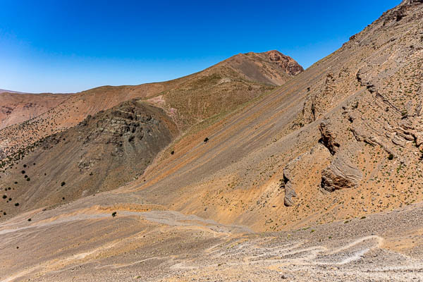 Descente dans les éboulis