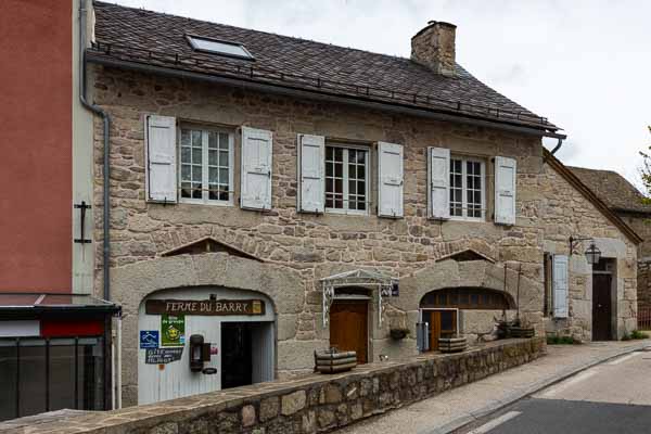 Aumont-Aubrac : gîte Ferme du Barry