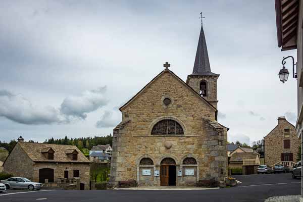 Aumont-Aubrac : église Saint-Étienne