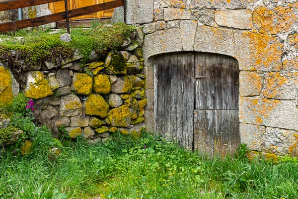 Le Gibertès : porte de grange