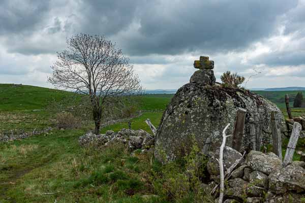 Croix près du Berthot