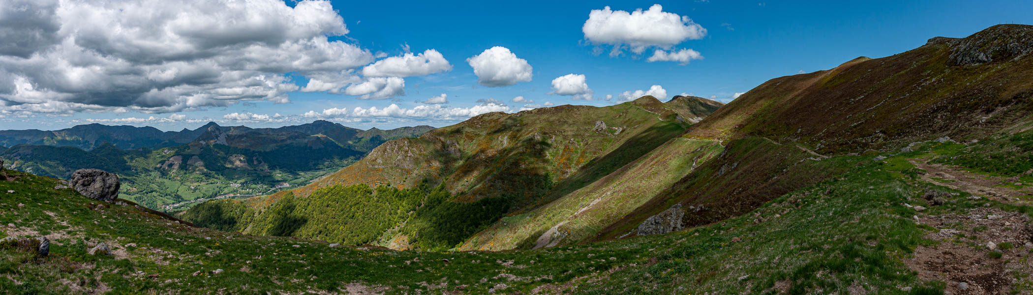 Sous le puy de la Cède