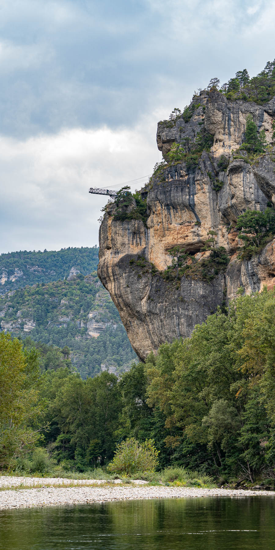 Gorges du Tarn : site de saut à l'élastique des Baumes Hautes
