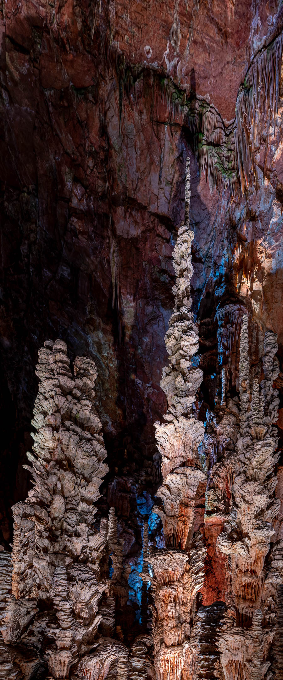 Causse Méjan, aven Armand : Grande Stalagmite, 30 mètres de haut