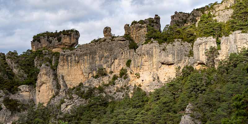 Gorges de la Jonte : rocher de Francbouteille