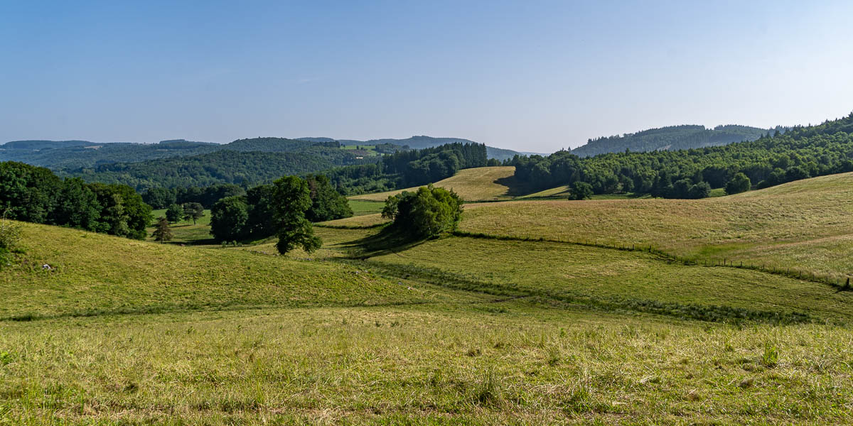 Paysage corrézien près du puy de Serre