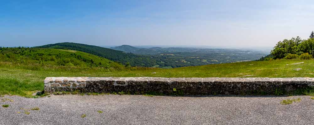 Suc au May : panorama sud-est, puy d'Agnoux