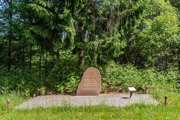 Stèle de la Résistance du bois de la Vergne
