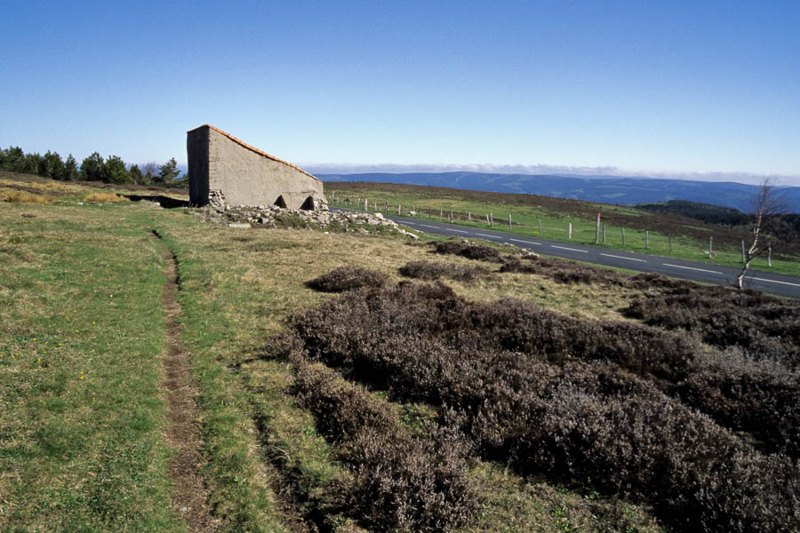 Refuge sur la route du col de Finiels