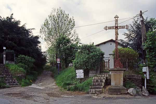 Départ du GR 7 au-dessus de Saint-Chamond