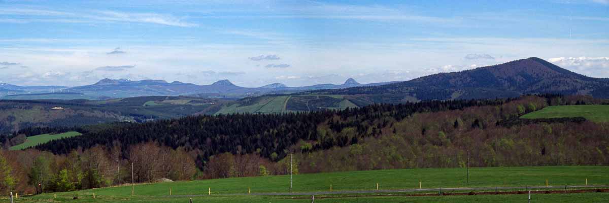 Plateau ardéchois, le Mézenc et le Gerbier