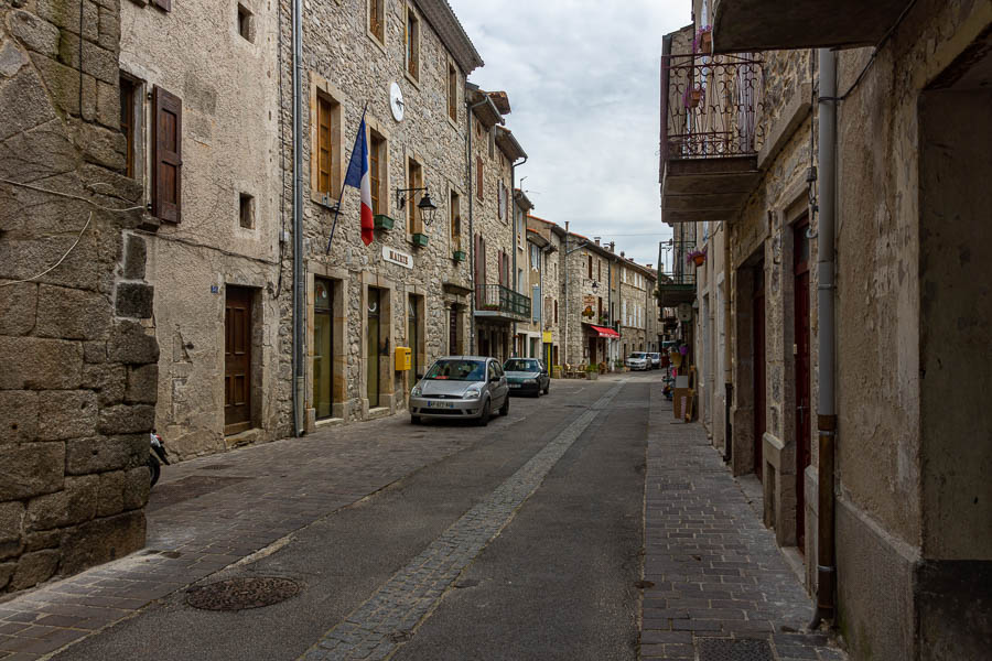 Rue principale de Génolhac