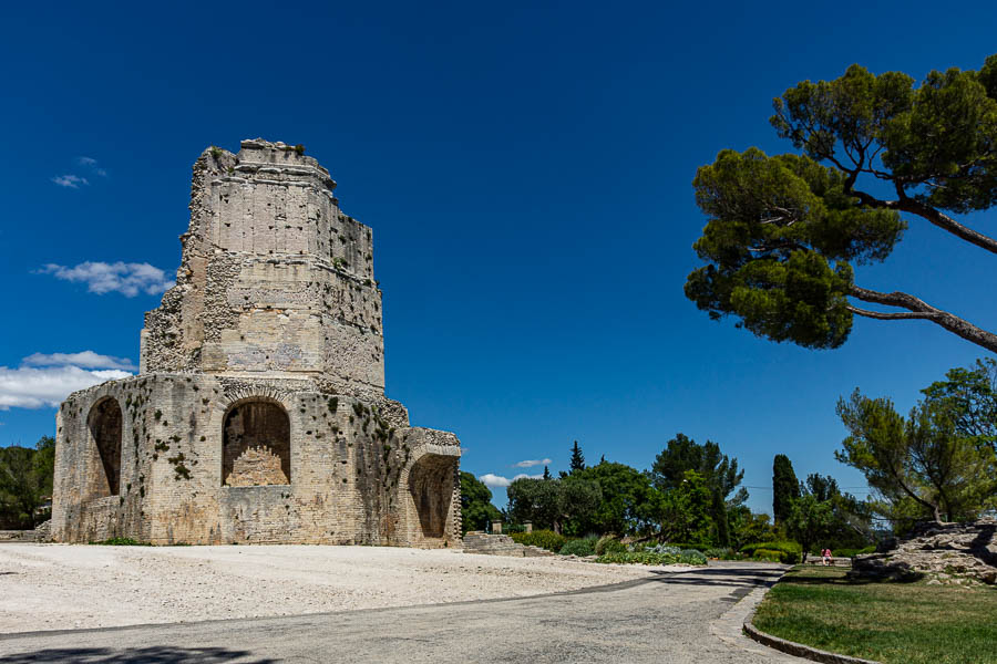 Nîmes : tour Magne