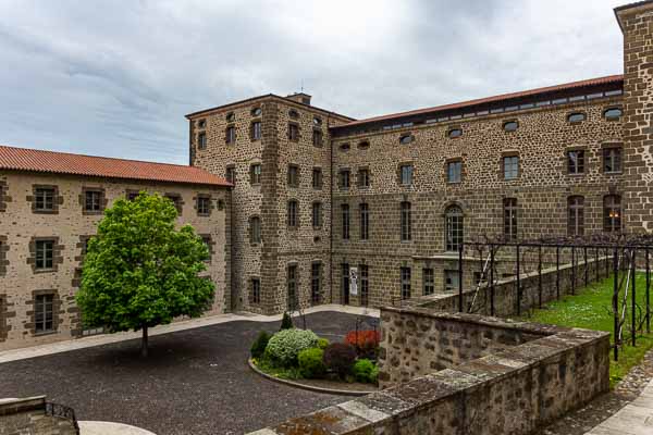 Le Puy-en-Velay : ancien Hôtel-Dieu