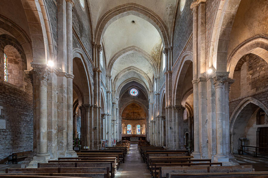 Avallon : collégiale Saint-Lazare