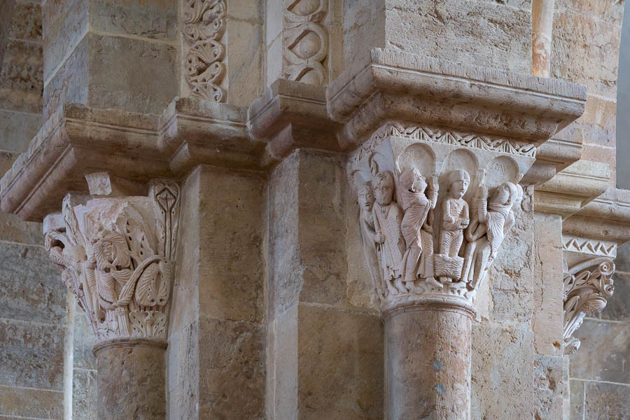 Basilique de Vézelay, narthex : chapiteaux